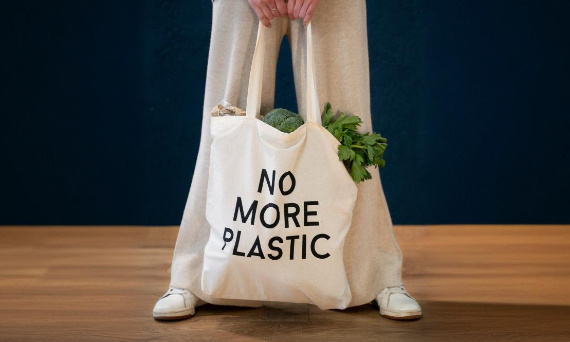 Torby papierowe czy bawełniane? &ndash; Wady i zalety