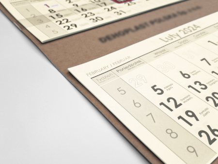 kalendarz tr&oacute;jdzielny 